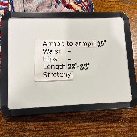 LuLaRoe Irma short sleeve Eagle print oversized top size small - Picture 10 of 12